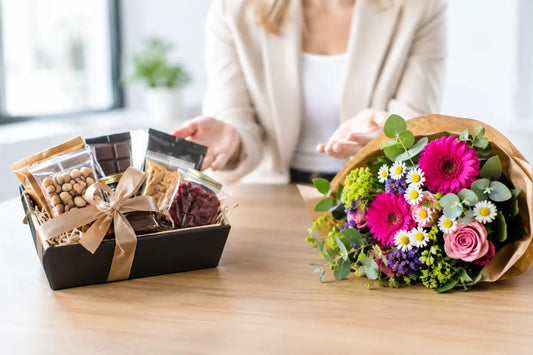 Kundengeschenk: Snack oder Blumen richtig wählen