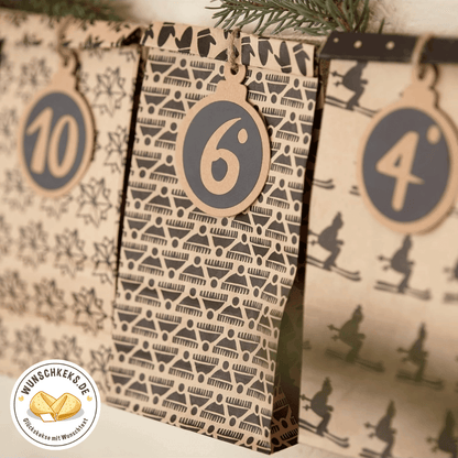 Adventskalender zum Befüllen 24 Tüten dunkel mit Aufklebern - Wunschkeks.de Glückskekse mit Wunschtext ab 1 Stück