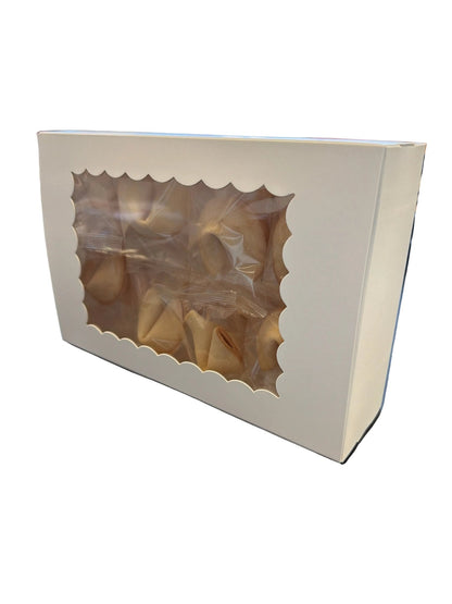Geschenkbox mit Fenster groß weiß 23x15x6,5cm - Wunschkeks.de Glückskekse mit Wunschtext ab 1 Stück