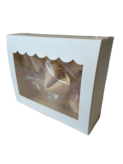 Geschenkbox mit Fenster mittel weiß 15,5x13x5cm - Wunschkeks.de Glückskekse mit Wunschtext ab 1 Stück
