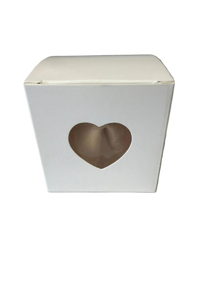 Herzfenster Box quadratisch weiß 7x7x7cm - Wunschkeks.de Glückskekse mit Wunschtext ab 1 Stück
